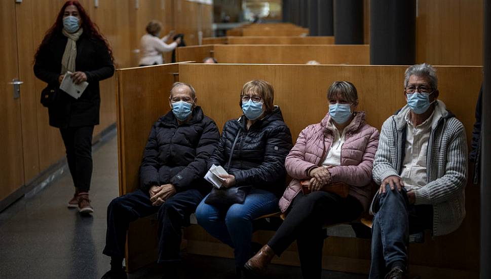 Spain Makes Masks Mandatory In Hospitals After Spike In Covid And Flu Cases