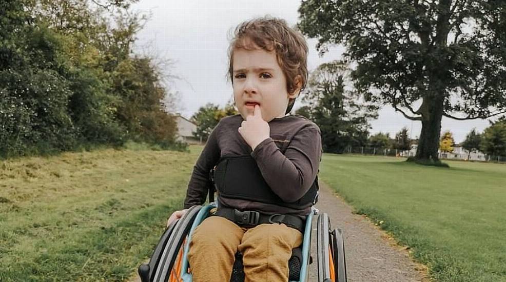 Father Of Boy (8) With Severe Scoliosis Says Son 'Will Die' Unless He Undergoes Surgery