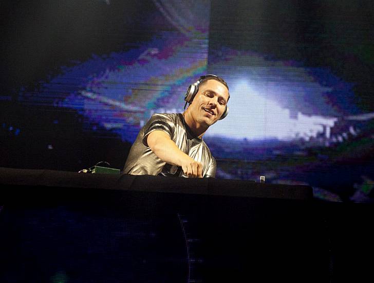 Superstar Dj Tiesto Pulls Out Of Super Bowl Show ‘For Family Reasons’