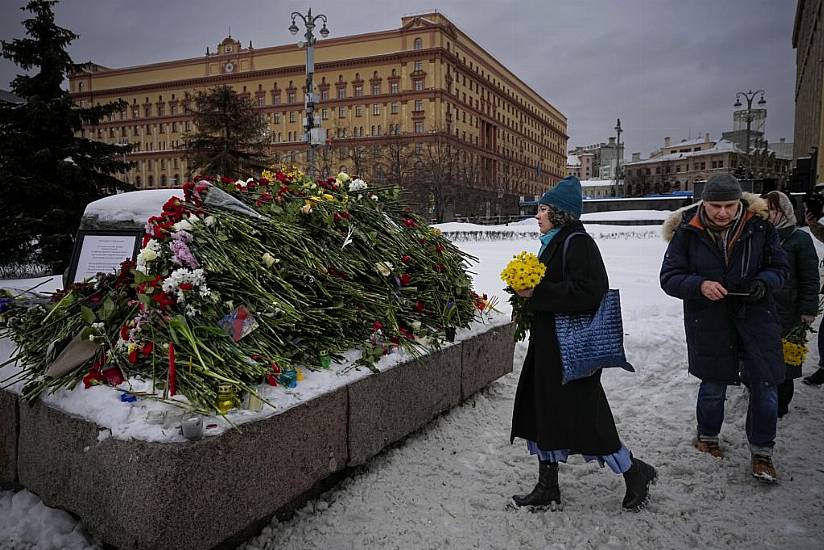 Hundreds Detained In Russia As Country Mourns Death Of Putin Foe Alexei Navalny