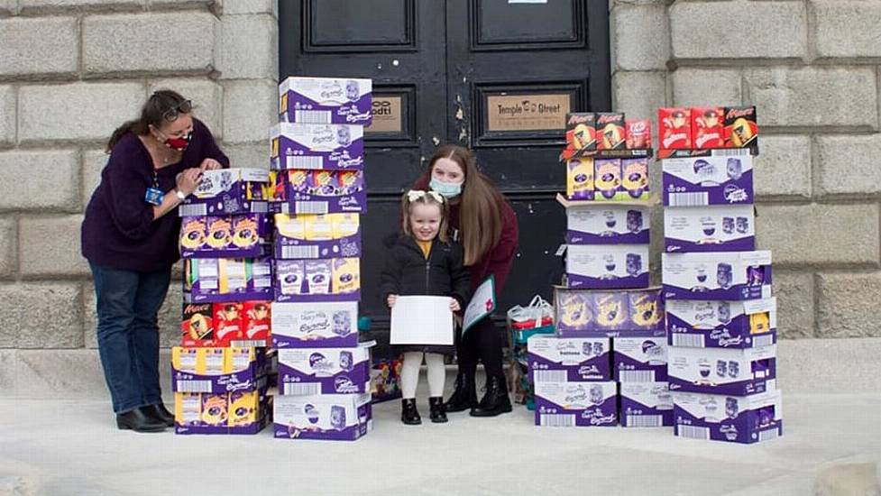 Sisters Bring Community Together Giving Children In Hospital Easter Eggs