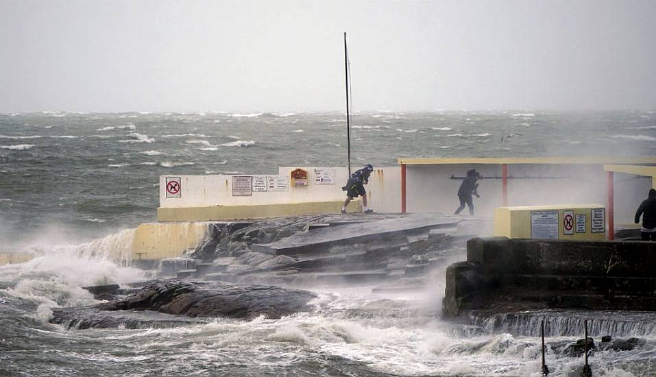 Status Orange Wind Warning Issued For Two Counties As Storm Ashley To Hit Ireland