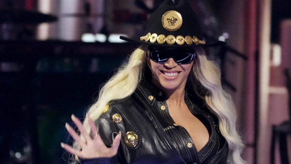 Beyonce Becomes First Black Woman To Have No 1 Billboard Country Album