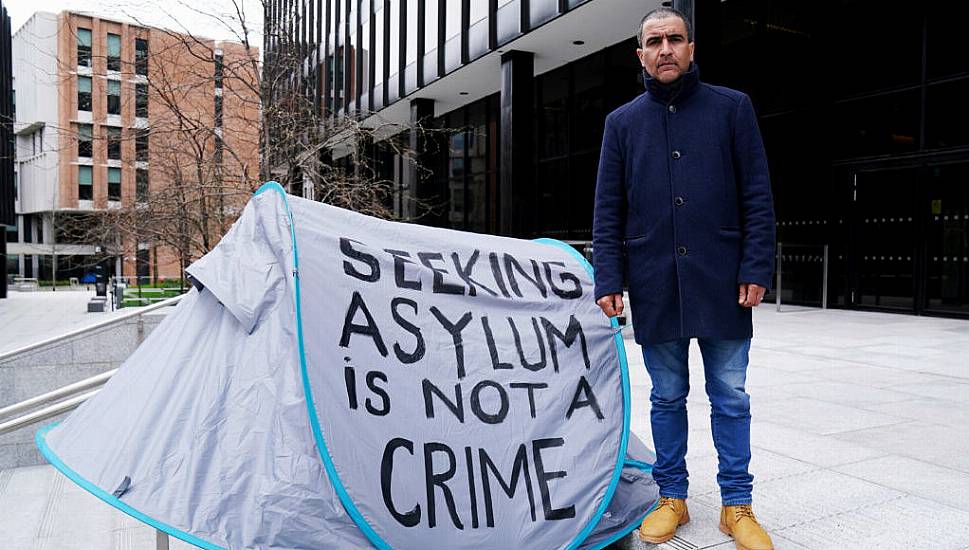 Activists Deliver Letter Demanding Accommodation For Homeless Asylum Seekers