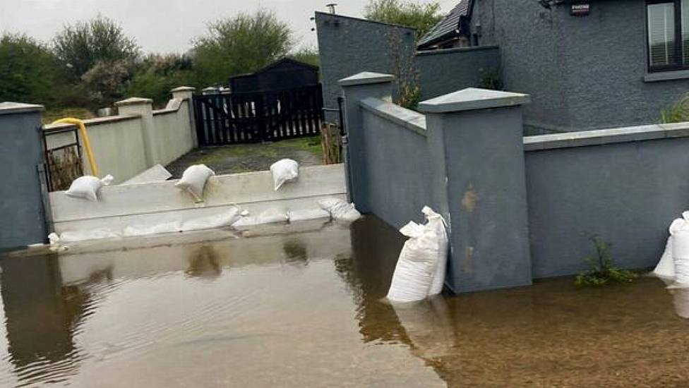 Families Forced To Evacuate Homes In Roscommon Due To Serious Flooding