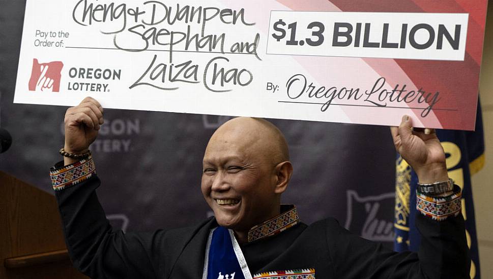 Winner Of Huge Powerball Jackpot In Us Is Immigrant From Laos Who Has Cancer