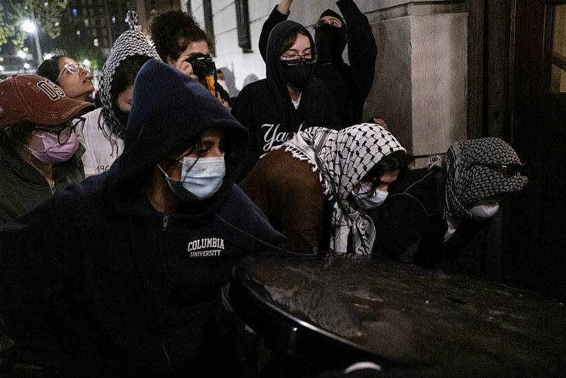 Columbia University Threatens To Expel Student Protesters Who Occupied Building