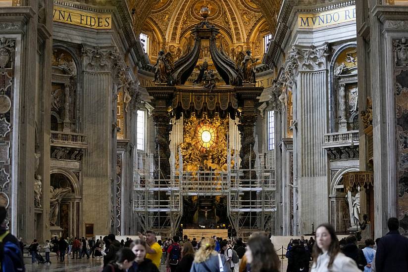 Vatican Detains Ex-Employee Who ‘Tried To Sell Back Altar Canopy Manuscript’