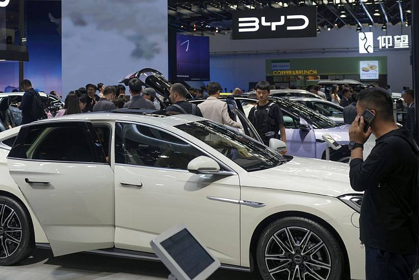 Eu Threatens To Raise Tariffs On Chinese Electric Car Imports