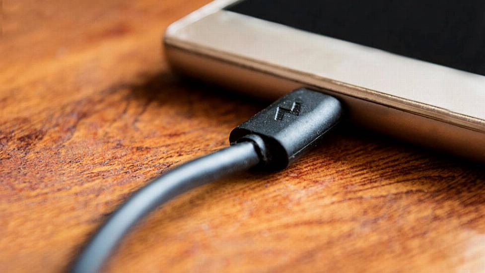 Tips And Tricks For Making Your Smartphone’s Battery Last Longer