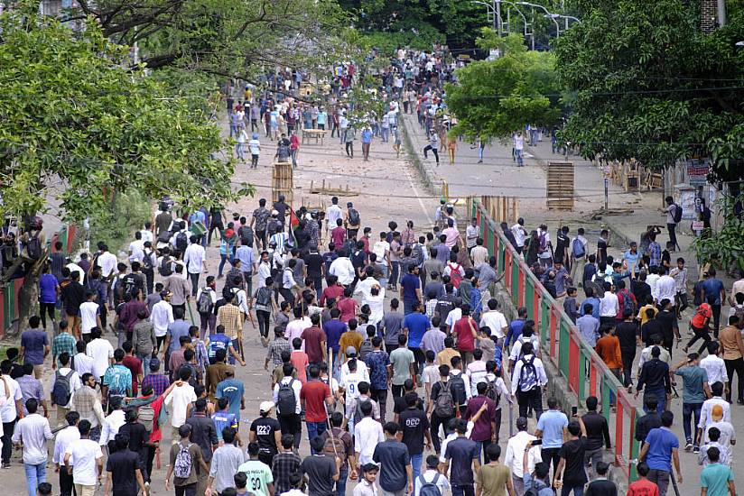 Government Urges Bangladesh’s Universities To Close After Six Die In Protests