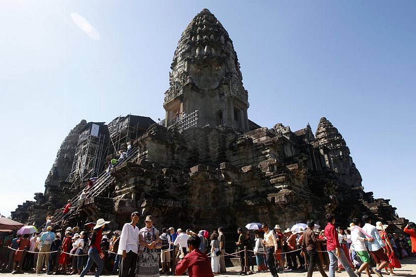 One Dead And Statues Damaged After Tree Falls At Angkor Temple Complex In Storm