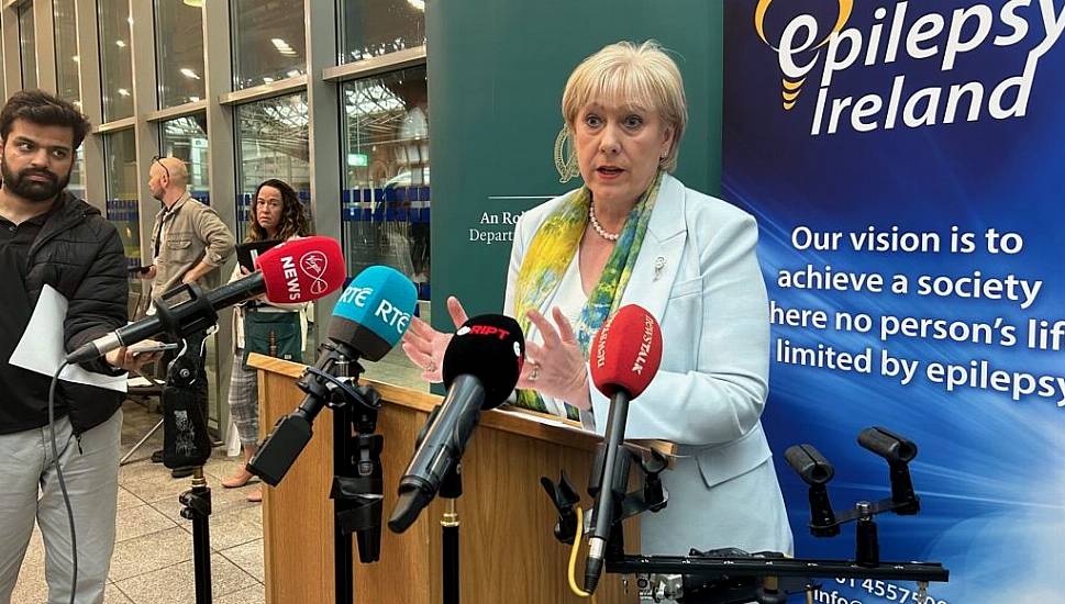 Humphreys Defends Delay Over Means Testing Asylum Allowance