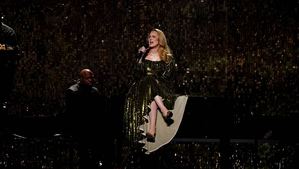 Adele Shows Olympic Women’s 100M Final At Munich Concert