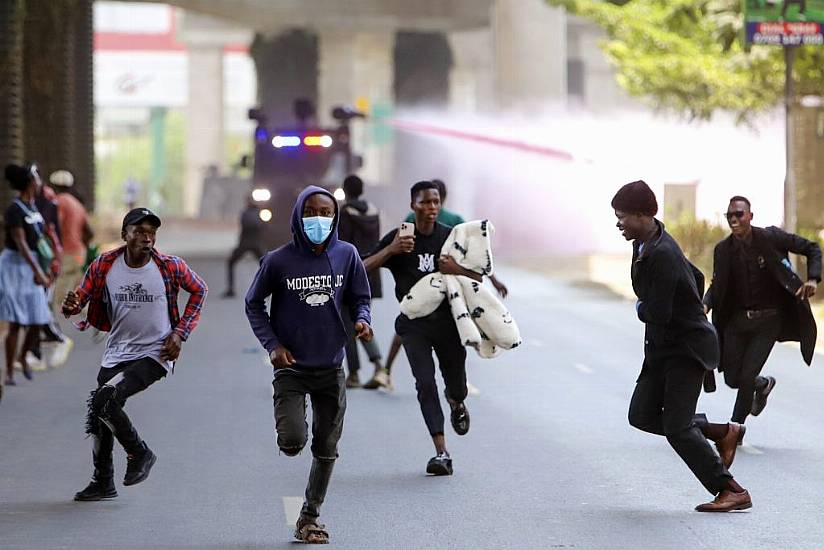 Police Hurl Tear Gas At Protesters In Nairobi As Kenya Cabinet Sworn In