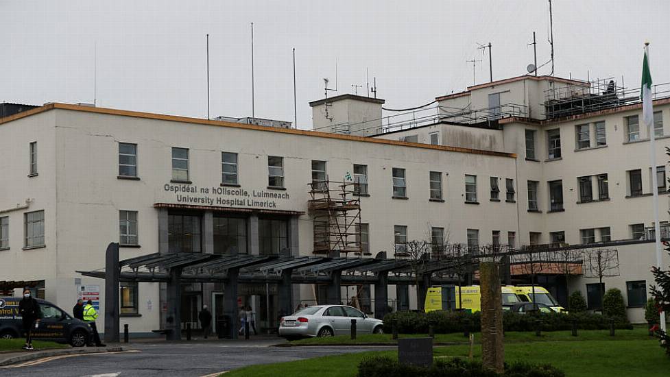 Trolley Watch: 321 People Waiting For Beds In Irish Hospitals