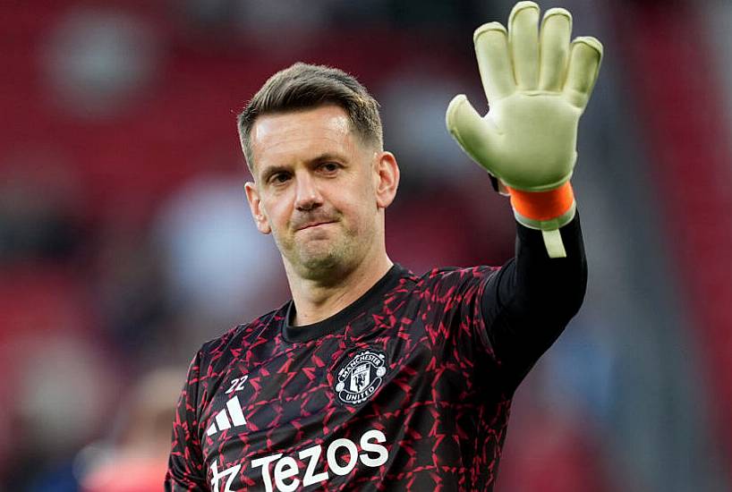 Goalkeeper Tom Heaton Reckons ‘Everything’s Looking Rosy’ At Manchester United