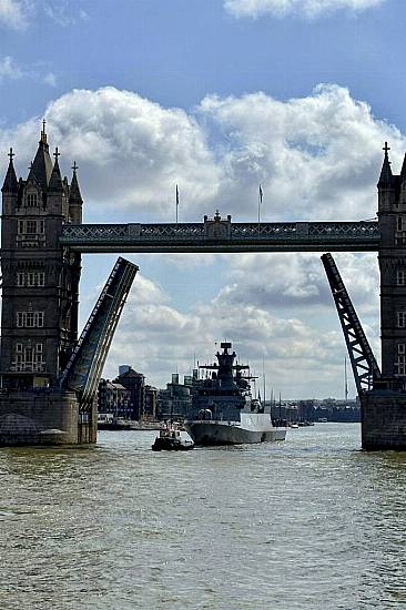 German Warship Blasts Darth Vader Theme On The Thames