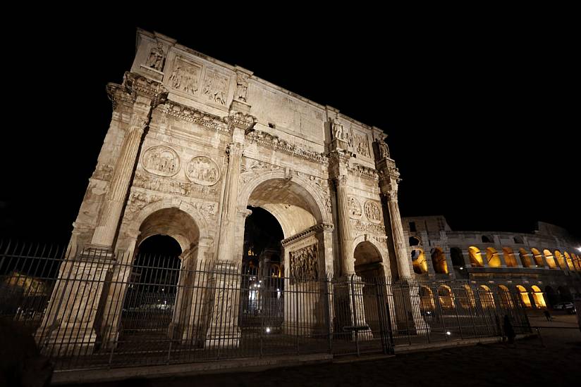 Lightning Damages Rome’s Ancient Constantine Arch During Thunderstorm