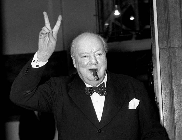 Roaring Lion Portrait Of Churchill Stolen From Canadian Hotel Is Found In Italy