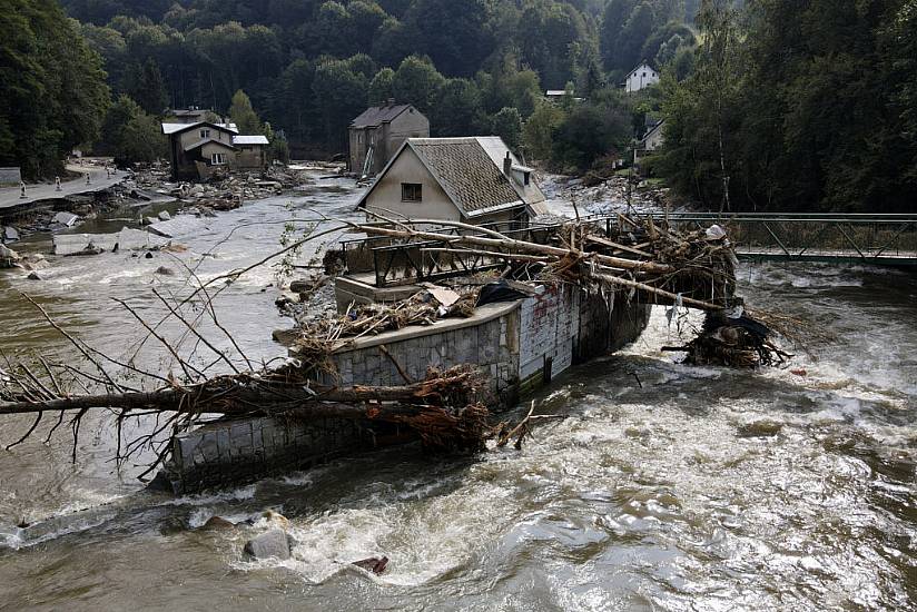 Eu Chief Visits Flood-Stricken Region And Pledges Billions In Swift Aid