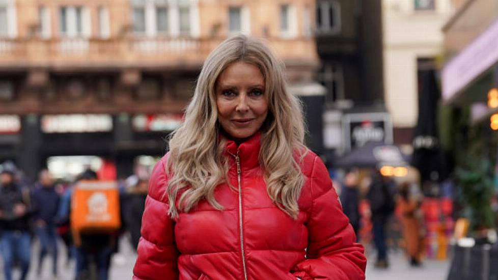 Carol Vorderman Quits Radio Show After ‘Health Scare’