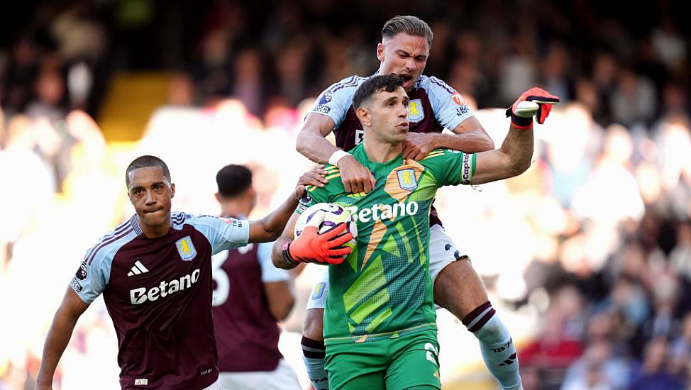 Unai Emery Salutes ‘Best In World’ Emiliano Martinez After Villa Win At Fulham