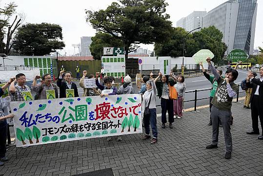 Tree-Felling Under Way In Tokyo Park Amid Anger From Green Campaigners