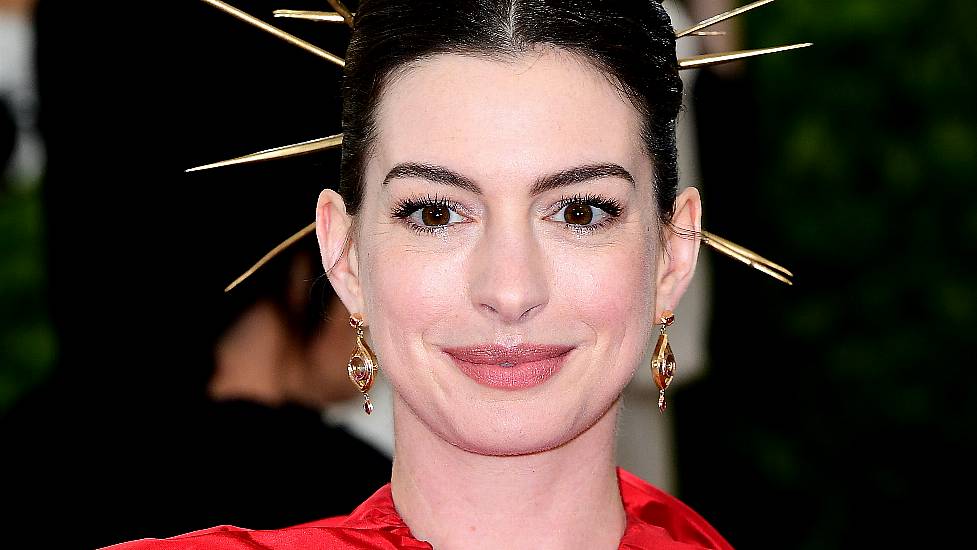 Trailor For The Witches Shows Anne Hathaway As The Grand High Witch