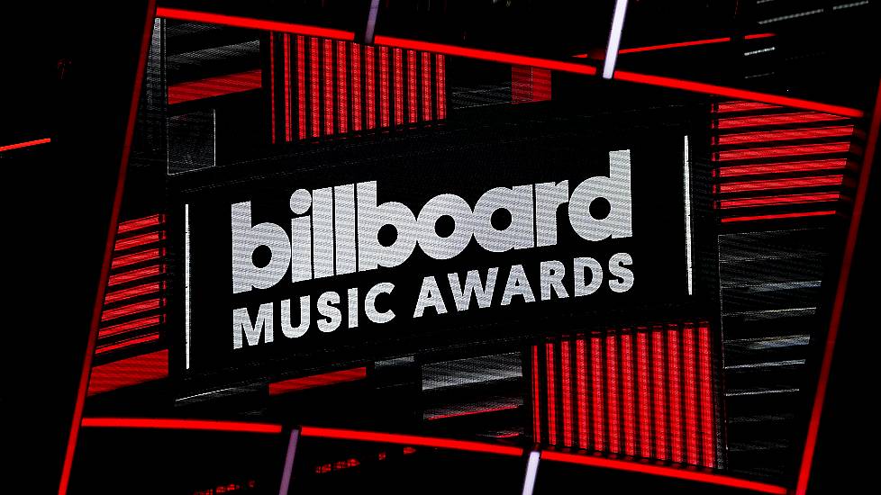 Masked Billie Eilish Among Early Billboard Music Awards Winners