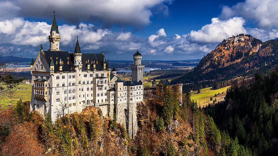 8 Of The World’s Most Beautiful Castles