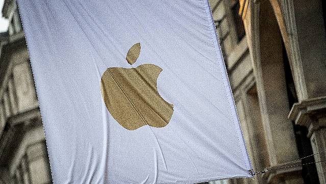 Apple Set To Unveil New Watch And Ipad