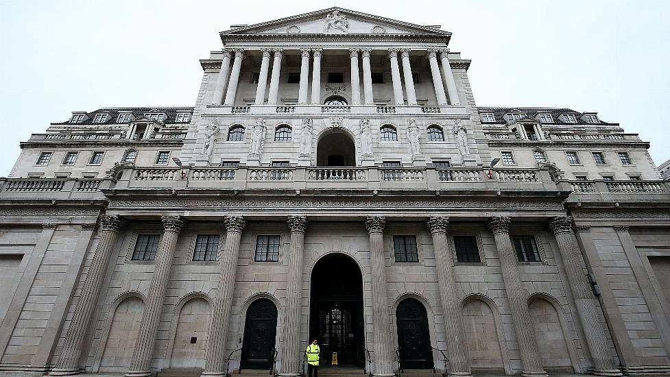 Bank Of England To Hold Rates As Uk Economy Rebounds