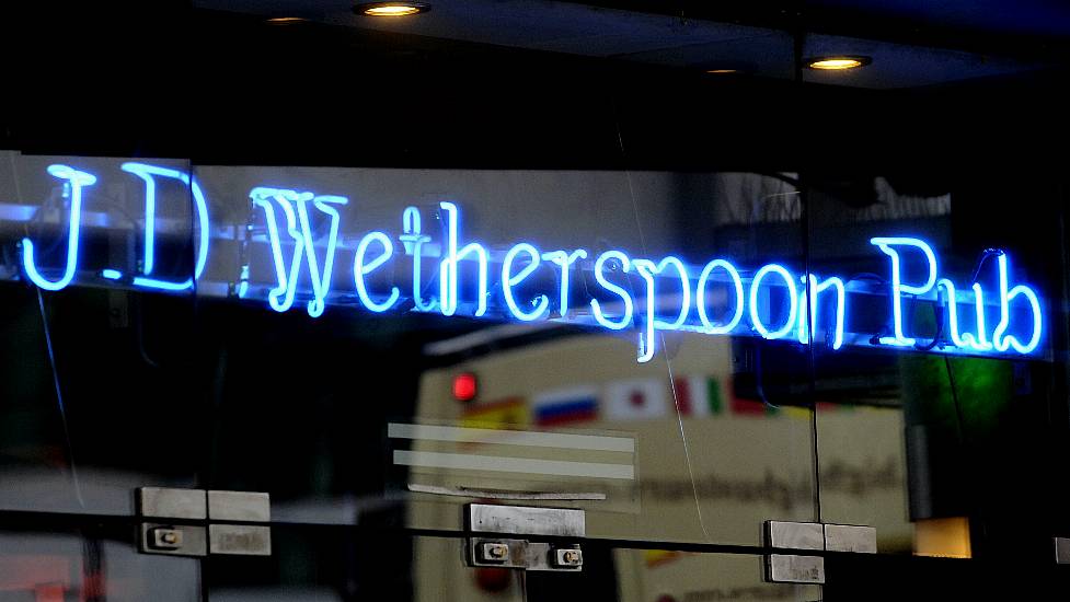 Wetherspoon To Cut Up To 450 Staff At Airport Pubs