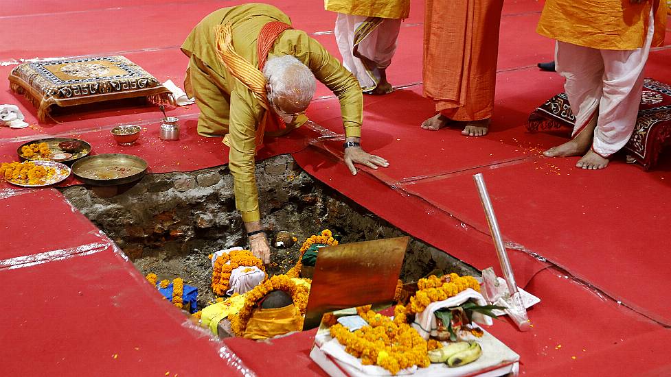 Indian Pm Lays Foundation Stone Of New Temple At Razed Mosque Site