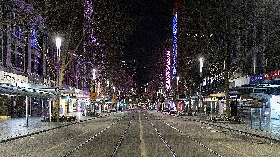 Melbourne Virus Outbreak Steadies Amid Strict Lockdown