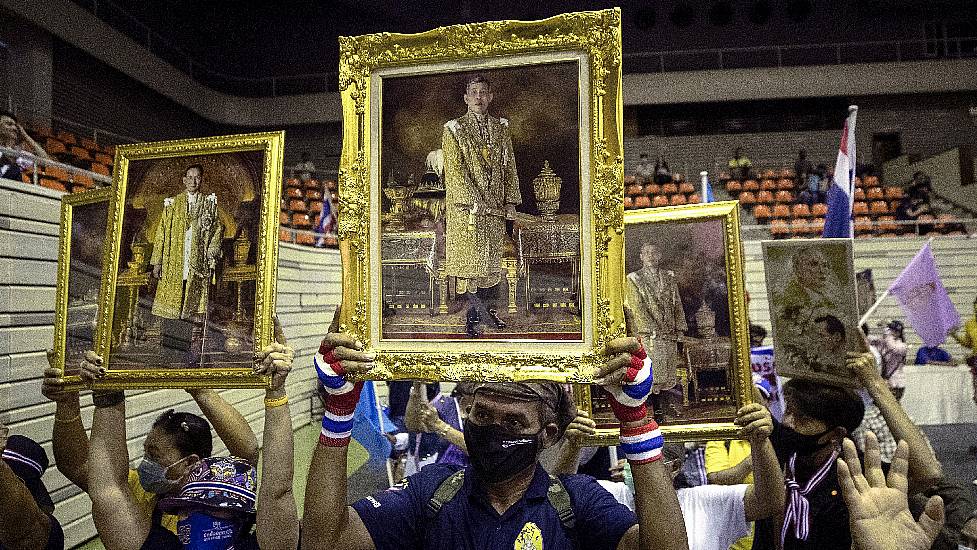 Thai Royalists Rally In Defence Of Monarchy Against Anti-Government Movement