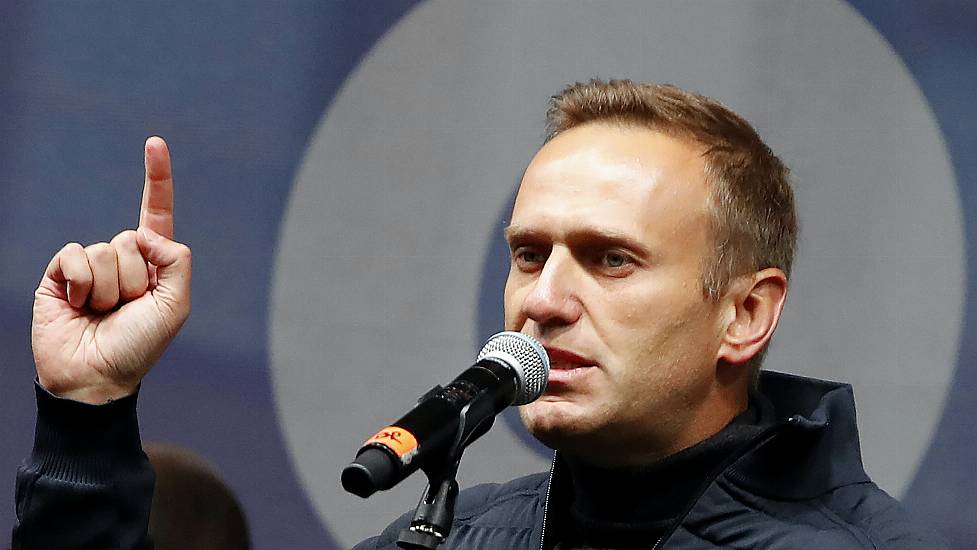 Kremlin Accuses Navalny Team Of Hampering Probe By Taking Suspected Evidence