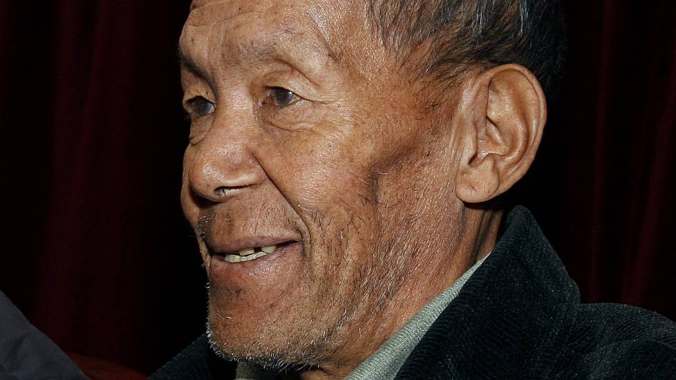 Veteran Sherpa Guide Who Set Everest Record Dies Aged 72