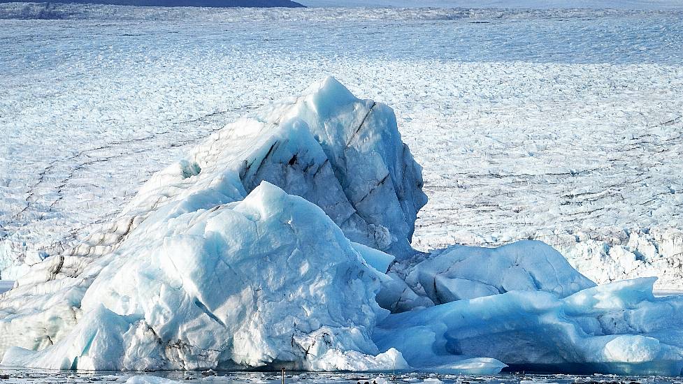 Antarctica Would Become Ice-Free If Temperatures Rise By 10C, Study Warns