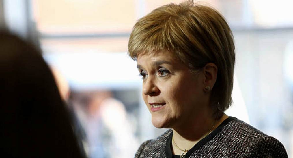 Sturgeon Lambasts Mp For Using Public Transport Despite Positive Covid-19 Result