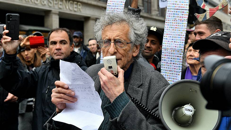 Anti-Lockdown Marchers In London Compare Covid-19 To Man Flu