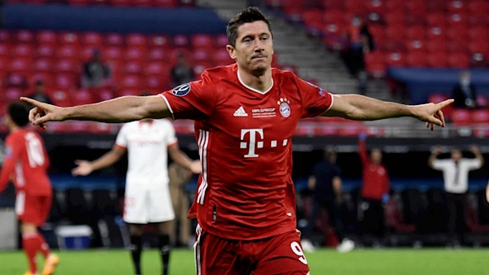 Lewandowski Wins Uefa Player Of The Year Award