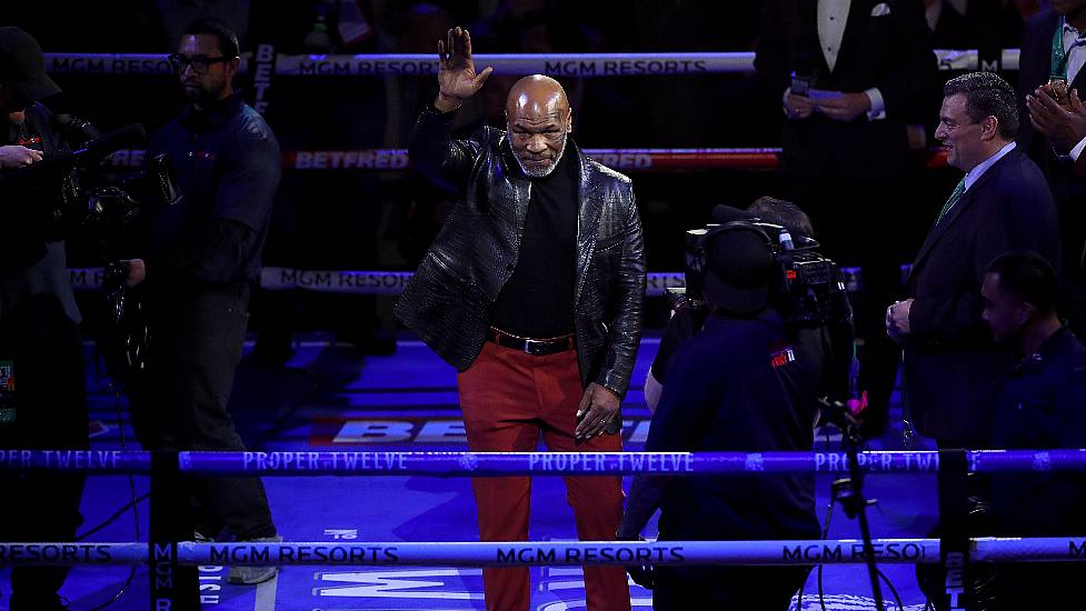 Mike Tyson To Make Boxing Comeback Against Roy Jones Jr