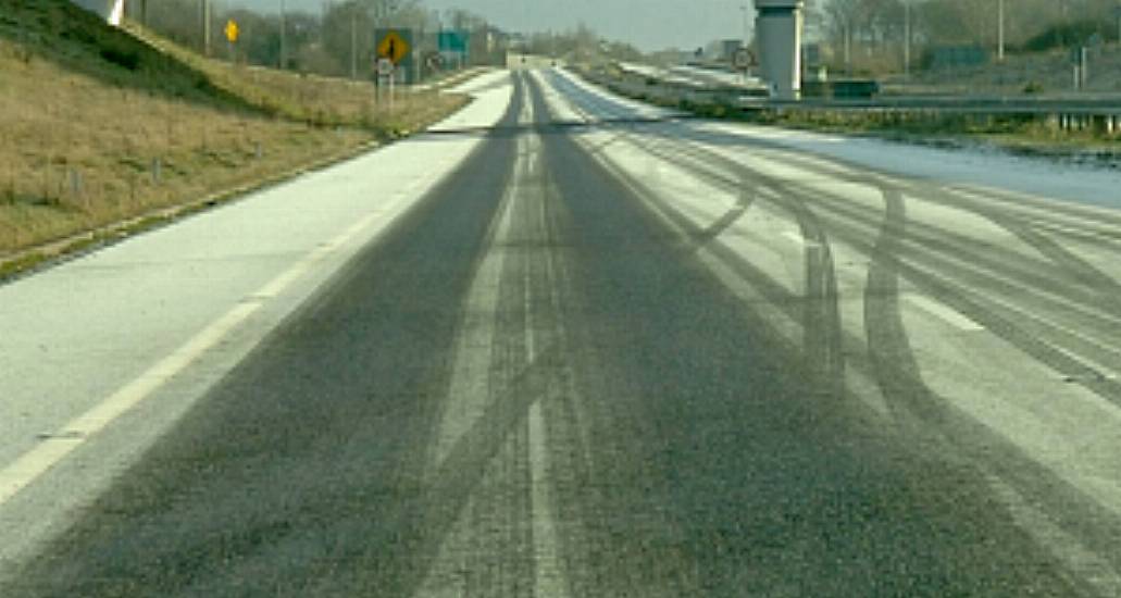 Drivers Warned About Foggy And Icy Conditions