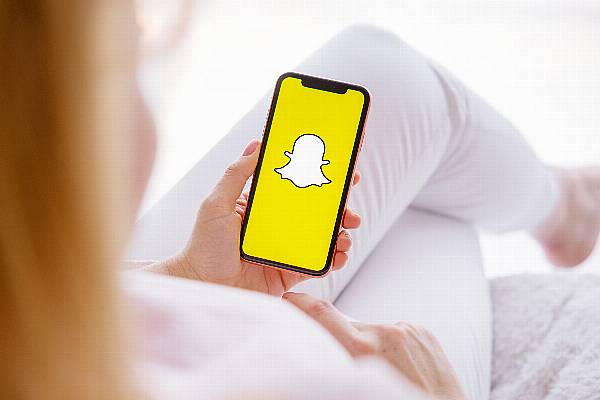 Amazon Says It Will Run Shopping Ads On Snapchat