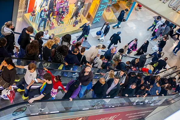 Fed-up Britons Returning To Shops Despite Lockdown And 'Beast from the East'