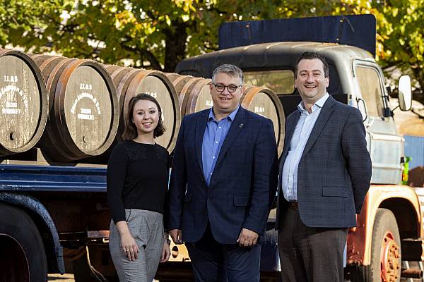 IWA Launches The Knowledge Still Programme At Midleton Distillery