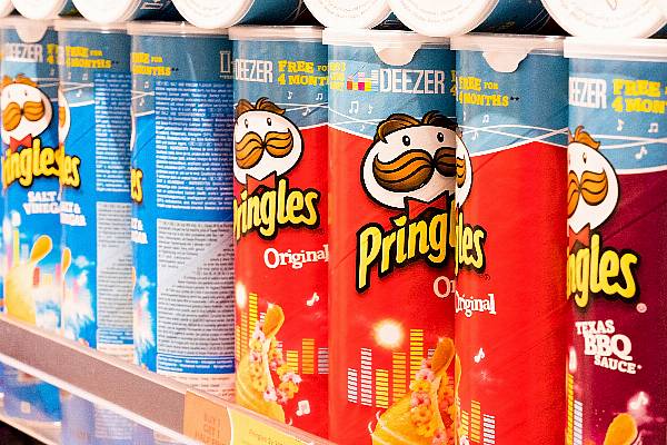 Kellogg Profit Beats On Higher Demand For Snacks, Frozen Foods