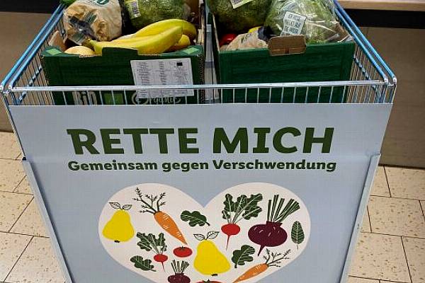 Lidl Brings Food Waste 'Rescue Bags' To Switzerland